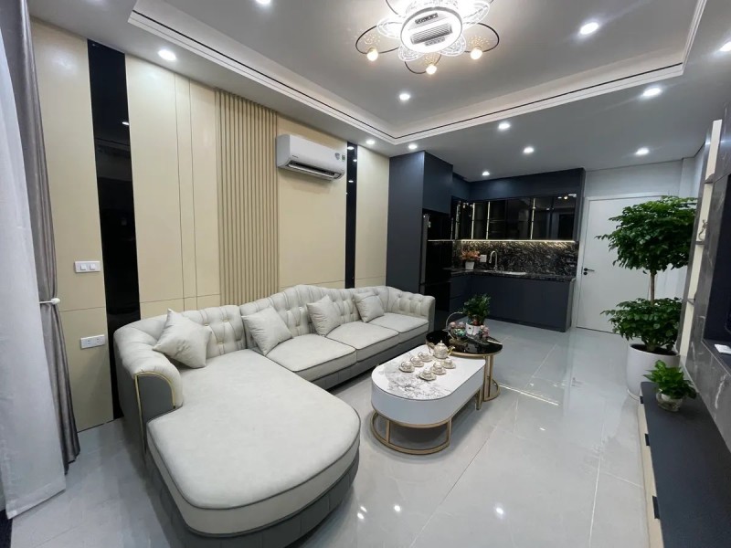 Nhà Trung Tâm Thạch Bàn 40m2 6T Thang Máy, Gara Ô Tô, Vài Bước Ra Phố - 12.X Tỷ