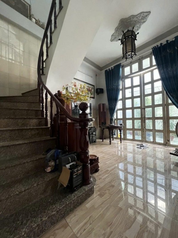 Bán nhà Mặt tiền Tỉnh lộ 10 - giao Tên Lửa, Bình Trị Đông, 10x28m, 2 Tầng, 1 đời chủ, 28,5 tỷ.