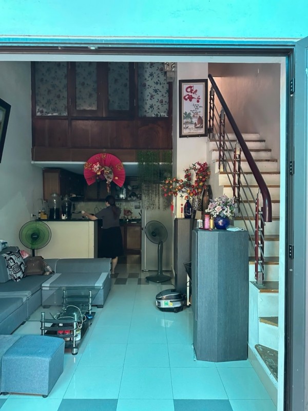 Bán đất tặng nhà Ngọc Thuỵ Dân Xây otoVF3 vào nhà 60- 3 tầng nhỉnh 6  tỷ(TL)