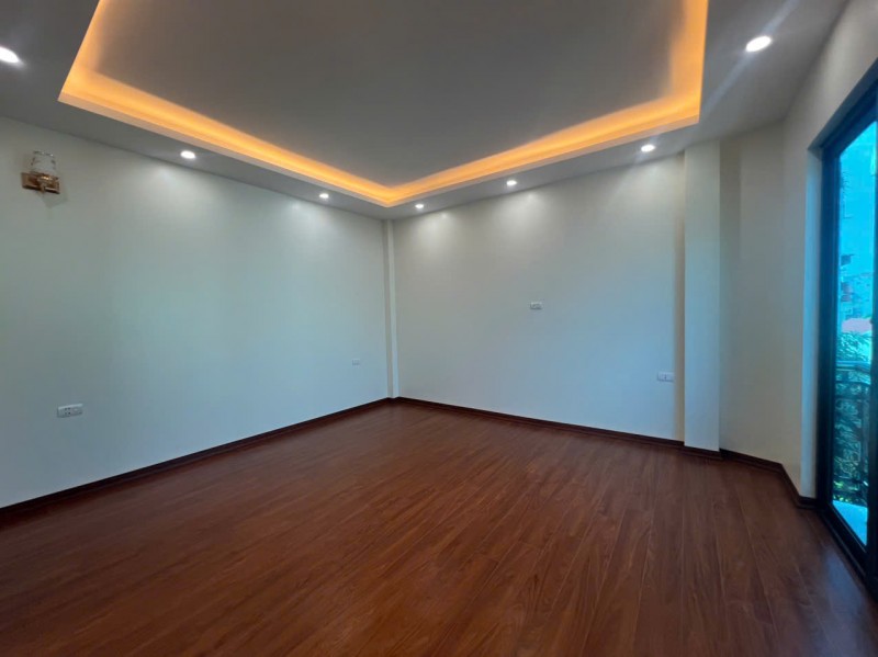 NHÀ ĐẸP LAI XÁ –  LÔ GÓC 2 THOÁNG - THÔNG TỨ TUNG - 6 TẦNG THANG MÁY – Ở NGAY – GẦN ĐH THÀNH ĐÔ,
