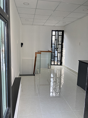 CHO THUÊ NHÀ MỚI 100% 1 TRỆT 3 LẦU, 4PN MẶT TIỀN -SỐ 189 NGUYỄN CƯ TRINH P.NGUYỄN CƯ TRINH Q. 1