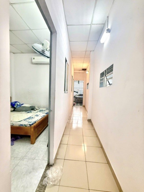 Bán Nhà Đường Song Hành  Quận 12 Ngang 4m8 73m2 2 Tầng 4 Tỷ 450.