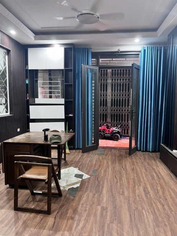 Bán nhà Ngọc Hồi, Thanh Trì, Gần ô tô, 32m2, 5.8tỷ