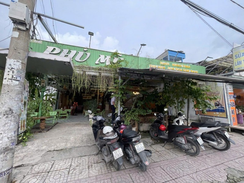 Nhà Bè ! QUÁN CAFÉ ĐẸP LẮM ! SANG RẺ CHỈ 179 tr QUÁN CAFE GÓC 2 MT
Liên hệ: 0973508530 ( chính chủ