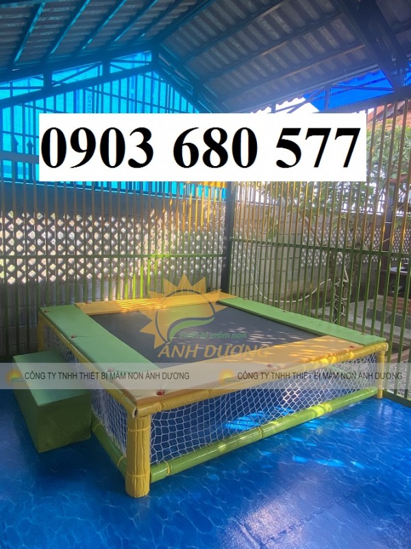 Sàn nhún ngoài trời cho trẻ em mầm non vận động