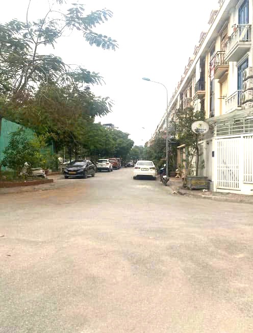 Bán nhà Mặt phối - KD - Shophouse 02 mặt tiền, view vườn hoa 95m2, 4T, giá 25.48 tỷ