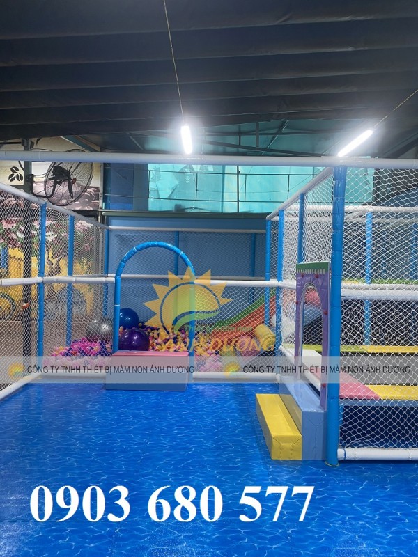 Chuyên lắp đặt khu vui chơi nhà banh trong nhà cho trẻ em