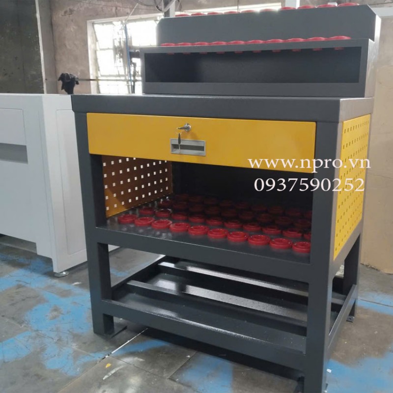 Kệ để giao tiện BT30 KT: W800xD530xH1060mm Kệ để giao tiện BT30 KT: W800xD530xH1060mm, Xe để giao ti