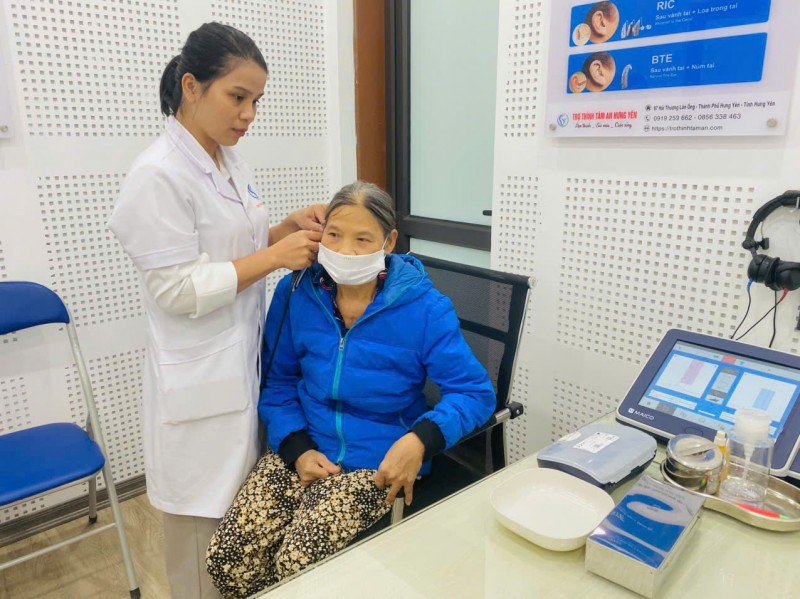 Sự khách biệt giữa đeo và không đeo máy trợ thính