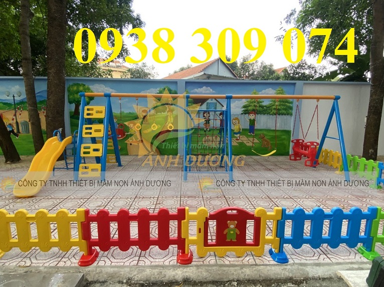 Hàng rào nhựa cho bé, hàng rào chắn cho bé bằng nhựa