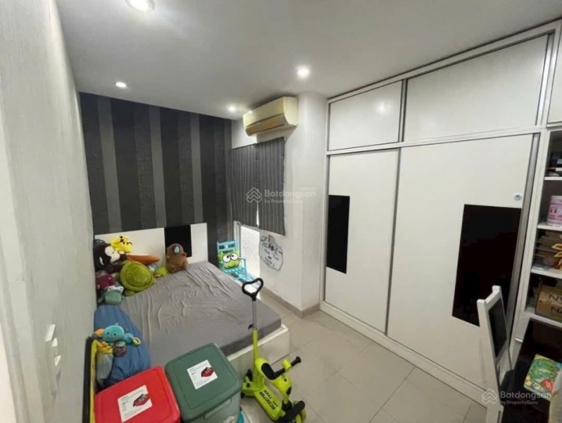 Bán căn hộ Lotus Garden 86m² 3PN 2WC sổ hồng riêng chính chủ, view Nam thoáng mát