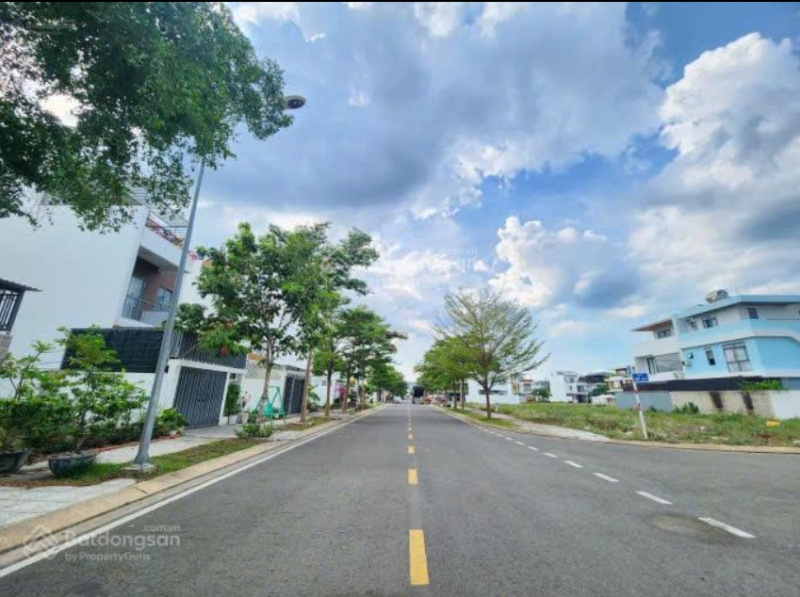 Tránh Xa Khói Bụi Thành Phố-Đất Nền Thoáng Mát Nằm Cạnh Sân Bay Long Thành 5km- 12tr/m2