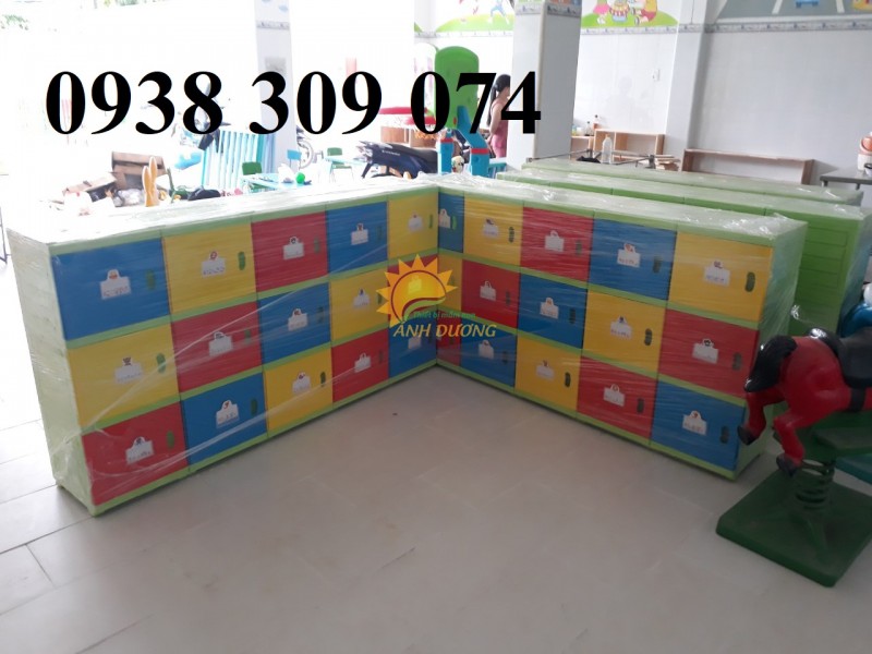 Tủ nhựa đựng cặp mầm non, tủ đựng balo mầm non TPHCM
