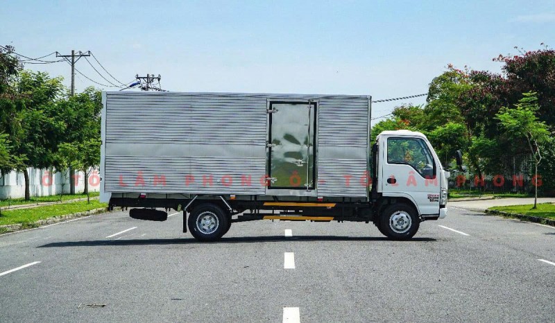 XE TẢI ISUZU VINHPHAT NK490SL5 THÙNG KÍN TẢI TRỌNG 1.65 TẤN DÀI 6.2M
