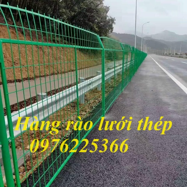 Báo giá thi công hàng rào lưới thép hàn 