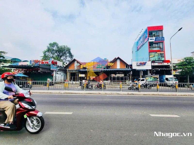 SANG NHƯỢNG GẤP NHÀ HÀNG QUY MÔ LỚN – MẶT TIỀN TÂY THẠNH