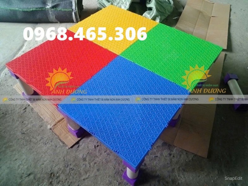 Sàn bục sân khấu lắp ghép mầm non bằng nhựa nhập khẩu 