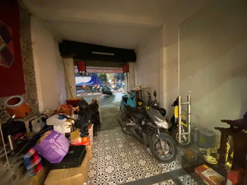 Chính chủ cho thuê nhà mặt đường  Nguyễn lương bằng ngay đầu xã đàn