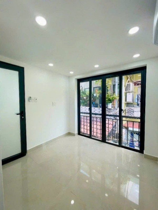 VĨNH HỘI _ NHÀ MỚI VÀO Ở NGAY _ 2 TẦNG_ TẶNG TOÀN BỘ NỘI THẤT