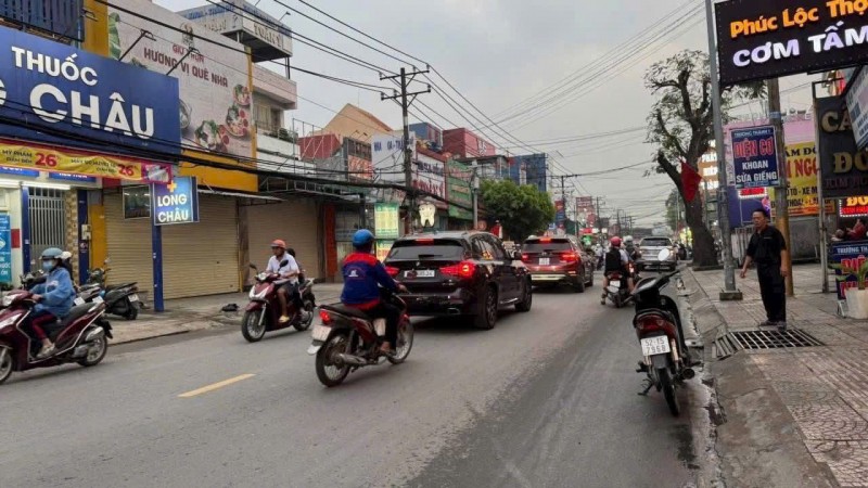 CẶP NHÀ MẶT TIỀN NGUYỄN ẢNH THỦ – ĐOẠN VIP SÁT LÊ VĂN KHƯƠNG – HIẾM Q12