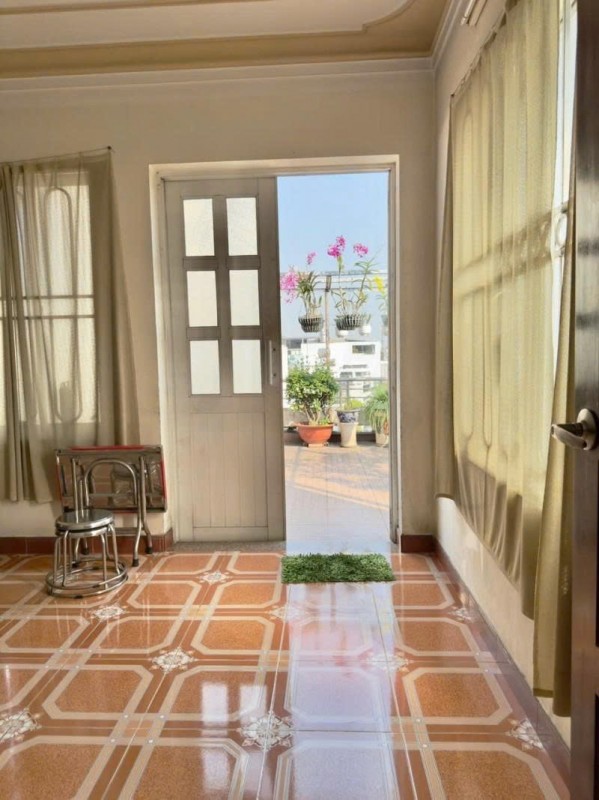 Bán Nhà Hẻm 666  Ba Tháng Hai - thông Lý Thường Kiệt, 5,1x19m, 5 Tầng, 1 đời chủ, 25,9 tỷ.