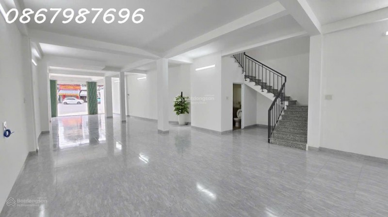 Mua bán nhà đất Nha Trang: Nhà lô góc mặt tiền đường Lê Hồng Phong giá tốt