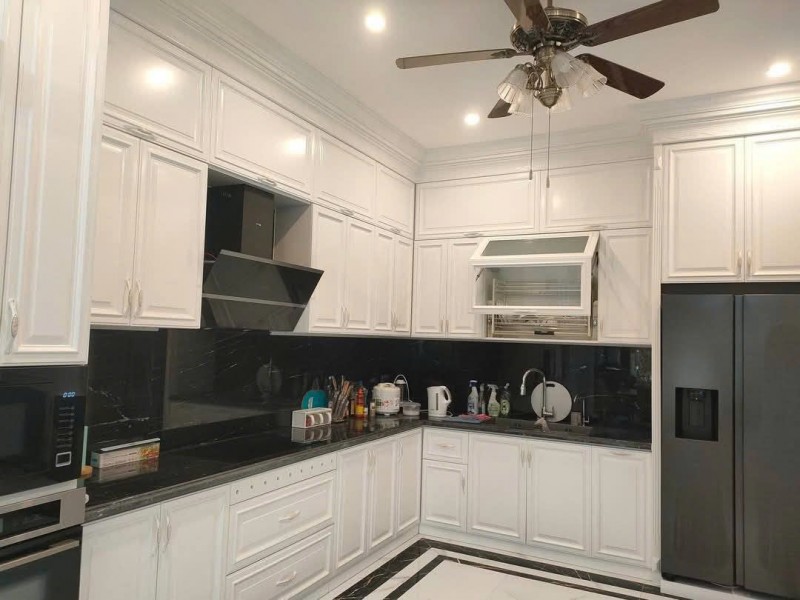 Cực hiếm! Bán nhà mặt phố Giang Văn Minh, 30m2, 5 tầng, mặt tiền 4.2m, 22.5 tỷ, thu 30tr/tháng