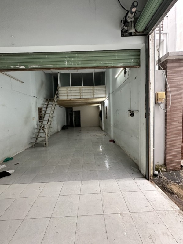 Bán nhà Xe hoi, Nguyễn Thế Truyện - gần Tân Sơn Nhì, 4,6x18m, 2 Tầng cũ, tiện xây, 8,3 tỷ.