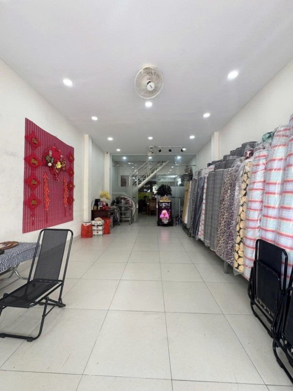 Bán nhà Mặt tiền Phú Thọ Hòa - gần Văn Cao, 4,3x15,5m, 2 Tầng - 2 PN, Sổ A4, chỉ 15,5 tỷ.