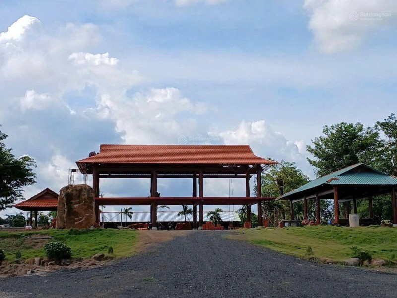 Chính chủ cần bán từ 30 tỷ xuống còn 20 tỷ cho thửa đất 7500m2 có 800 thổ cư.