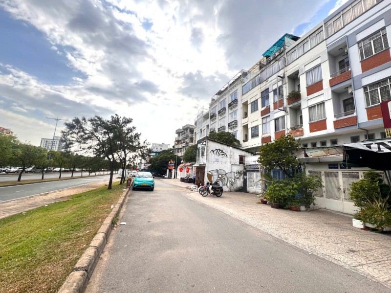 HIẾM - BÁN NHÀ 5 TẦNG MẶT TIỀN Đ.VÕ VĂN KIỆT, P.CẦU ÔNG LÃNH, QUẬN 1 - 4M*16M VUÔNG VỨC - XE HƠI VÔ