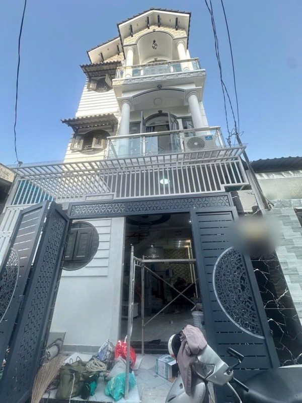 HÀNG HIẾM - NHÀ ĐẸP HẺM KINH DOANH THÔNG TRƯƠNG THỊ HOA - Q12-NGANG ĐỈNH 5m - 4 TẦNG KIÊN CỐ - FULL