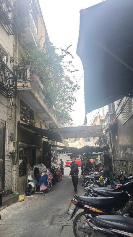 CĂN GÓC MẶT TIỀN TRẦN PHÚ KINH DOANH SẦM UẤT Q5 VỊ TRÍ ĐẮC ĐỊA GÍA TỐT