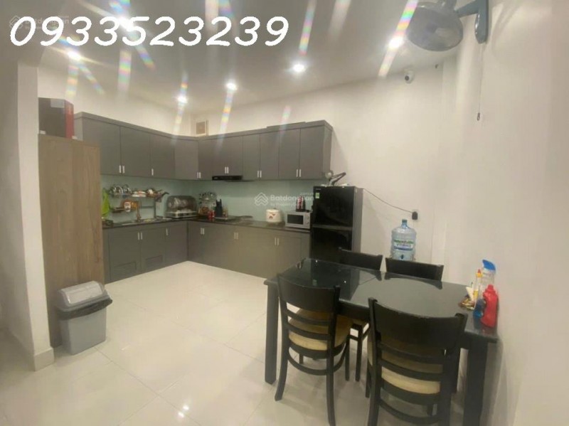 Nhà phố HXT 479/48 Phan Văn Trị P5 (5m x 12m) 2 Lầu ST giá 9.2 Tỷ đối diện TTTM Emart Gò Vấp