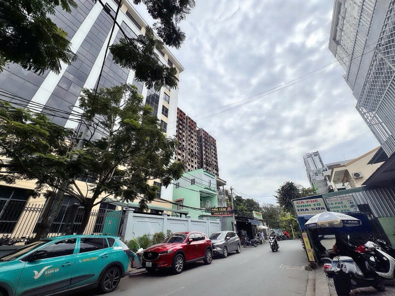 BÁN NHÀ MẶT TIỀN KD Đ.LÊ THỊ CHỢ, PHÚ THUẬN, QUẬN 7 - NGANG VUÔNG ĐẸP 5M*36M - CHÍNH CHỦ 1 ĐỜI XƯA*