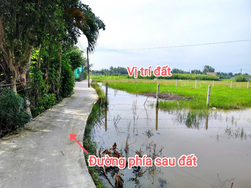CẦN BÁN 1000M2 ĐẤT VƯỜN 2 MT ĐƯỜNG LÁNG CÁT