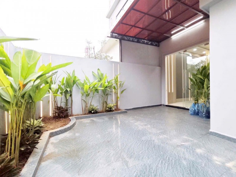 BÁN NHÀ SÂN VƯỜN 4 TẦNG KHU LÊ HỒNG PHONG – Ô TÔ VÀO TẬN NHÀ – GIÁ 6,8 TỶ