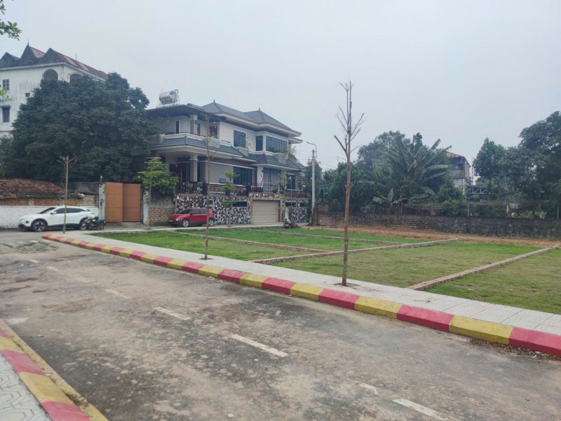 Chính chủ bán đất đẹp Đoài Phương, TX Sơn Tây, Ba bước ra QL 21(80m), 112 m2, Giá 3,1 tỷ.