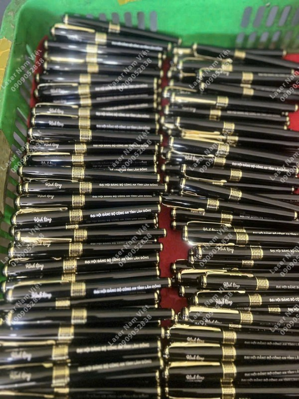 Gia công khắc bút theo yêu cầu tại Tân Bình