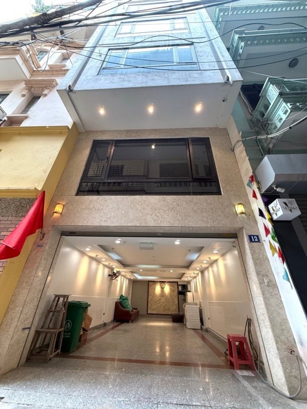 Bán nhà đẹp Ngô Gia Tự- Phân Lô-Kinh Oanh- Oto 75m 5 tầng- thang máy- nhỉnh 12 tỷ(TL)