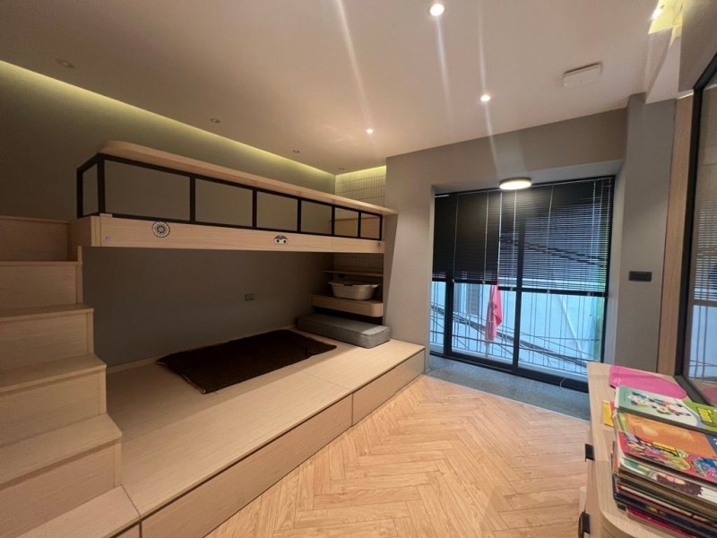 Bán nhà đẹp Ngô Gia Tự- Phân Lô-Kinh Oanh- Oto 75m 5 tầng- thang máy- nhỉnh 12 tỷ(TL)