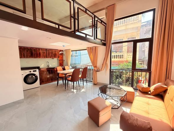 Võng Thị – CCMN 6T thang máy 104m² MT 6.1m – Giá chào 27.5 Tỷ Gần Hồ Tây