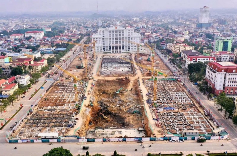 8 SUẤT NGOẠI GIAO MẶT ĐƯỜNG NGUYỄN DU-DỰ ÁN CENTRAL SQUARE PHỐ ĐI BỘ THÁI NGUYÊN