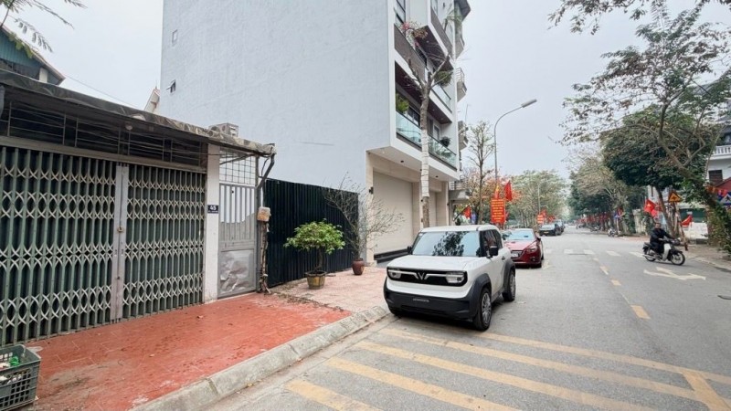 ĐẤT MẶT PHỐ GIANG BIÊN- VIỆT HƯNG 64M2 - HƠN 18 TỶ