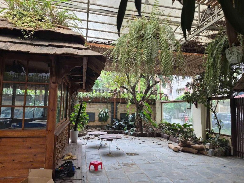 Bán Biệt thự Vườn Gia Quất- Vỉa hè- xe tải tránh nhau- Dân xây-210m mặt tiên rộng-34 tỷ(TL)