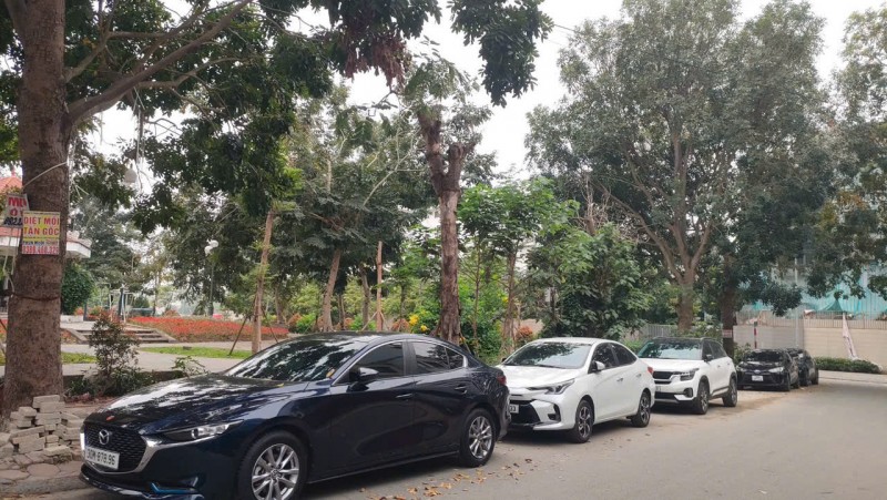 Bán nhà đẹp Khai Sơn Ngọc Thụy- Dân xây- Thang máy- oto tránh- view hồ 45m 6 tầng 13,x tỷ(TL)