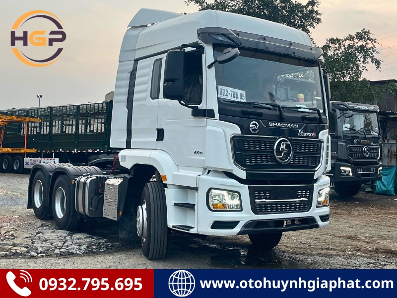 Xe đầu kéo Shacman H3000S máy 400hp Weichai tiết kiệm nhiên liệu vượt trội