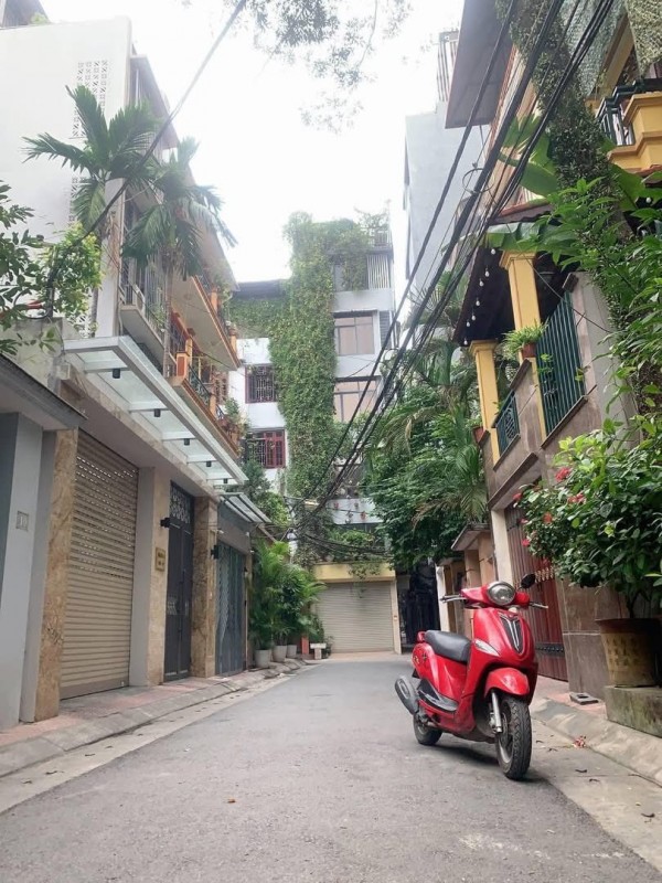 Bán nhà khu phân lô phố Văn Cao, Ba Đình, dân xây, thoáng trước sau, 33m, 5 tầng, 10 tỷ