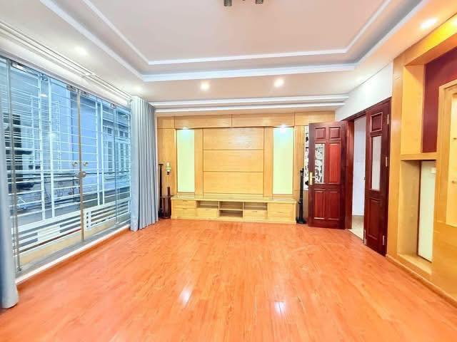 Bán nhà lô góc phố Đội Cấn, Ba Đình, ngõ thông, kinh doanh, 53m, mặt tiền 5m, 14.9 tỷ