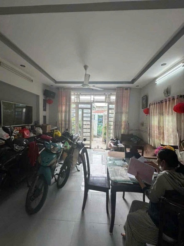 HOT HOT - NHÀ ĐẸP – GIÁ TỐT –CẦN BÁN GẤP NHÀ Đường Vườn Lài, Phường An Phú Đông, Quận 12, TP. HCM